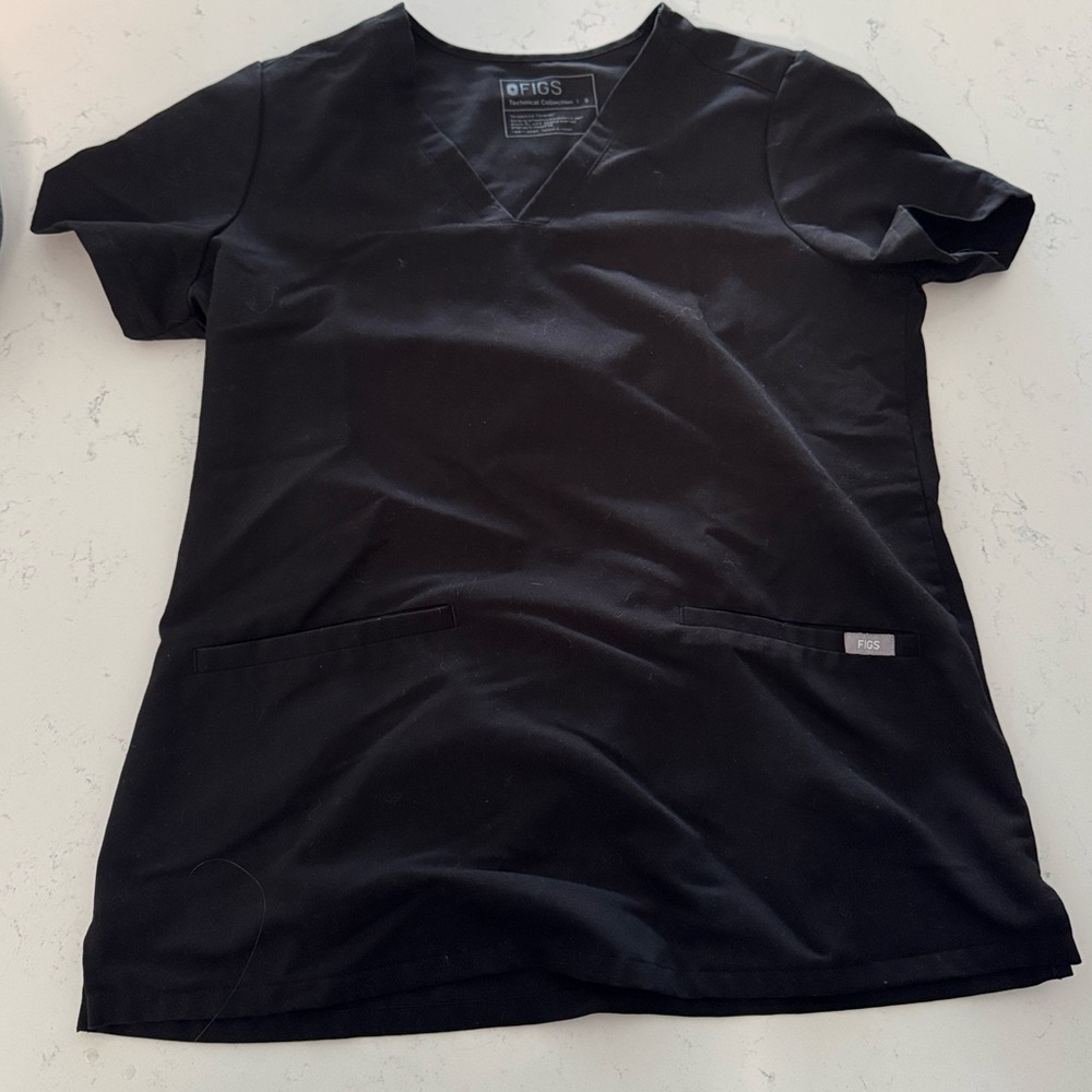 Figs Black V-Neck Scrub Top